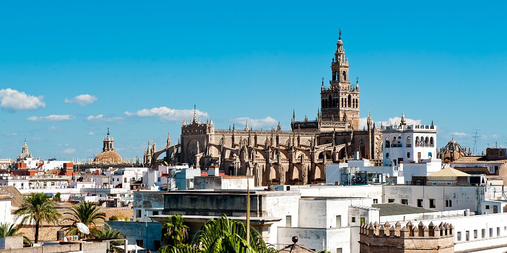 seville-cathedral-cityscape-blue-skies
