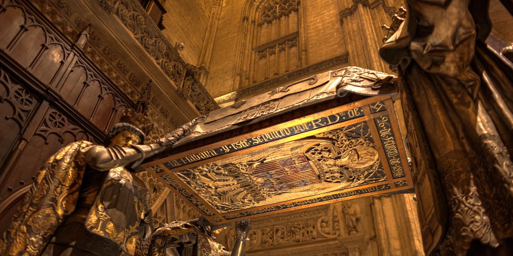 tomb-of-christopher-columbus-seville-cathedral-angel-luciano