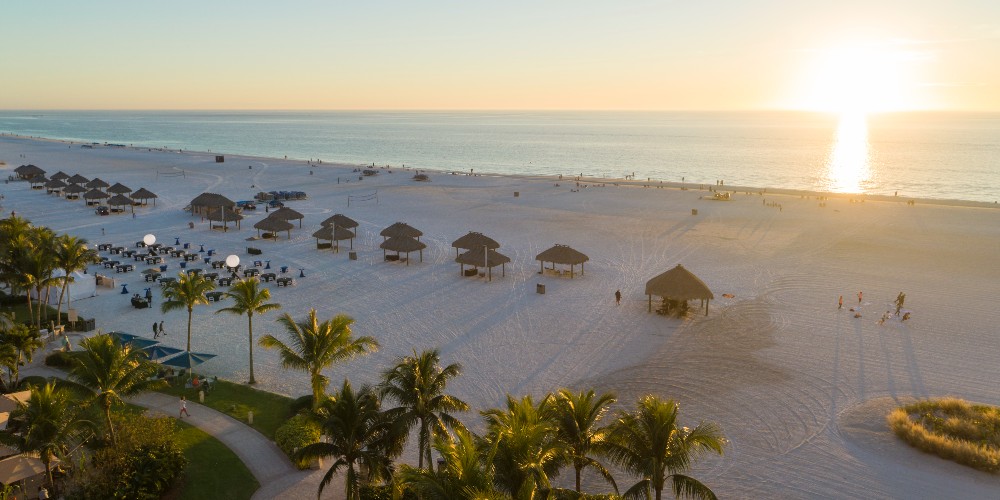 sunset-on-beach-jw-marriott-paradise-coast