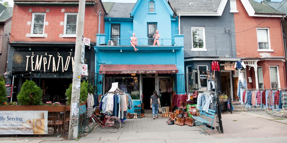 kensington-market-summer-toronto