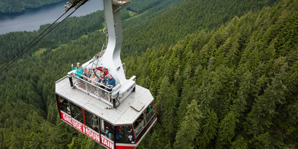 skyride-grouse-mountain-gondola