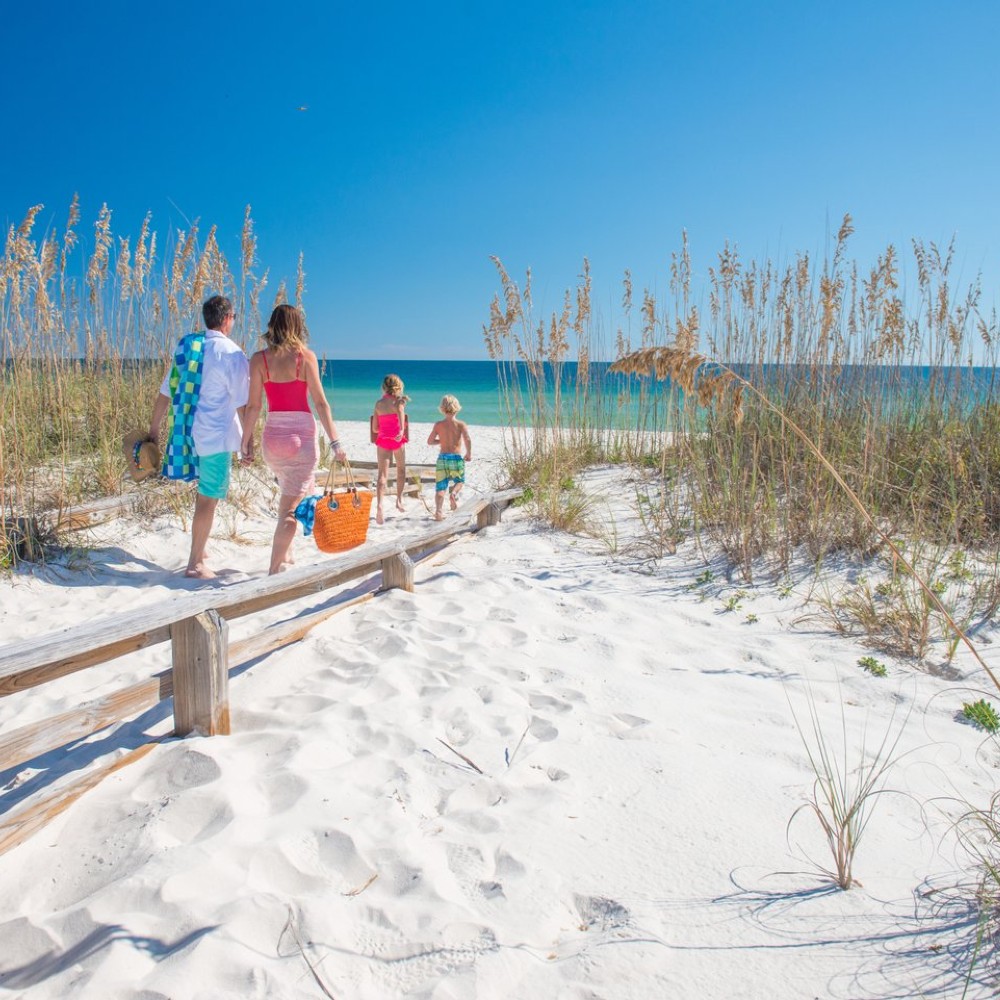 beach-day-pensacola-family-vacation